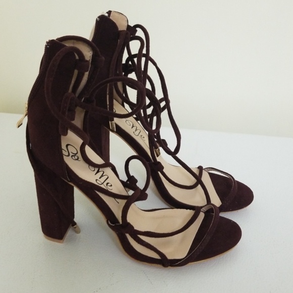 Shoes - Picture 1 of 3